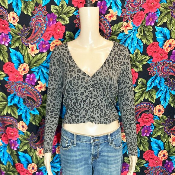 WOMEN'S MAK CARDIGAN SWEATER KNIT CHEETAH LEOPARD PRINT WOMENS SIZE LARGE VNECK - Picture 3 of 4